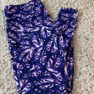 Purple wolf Lularoe leggings tall and Curvy